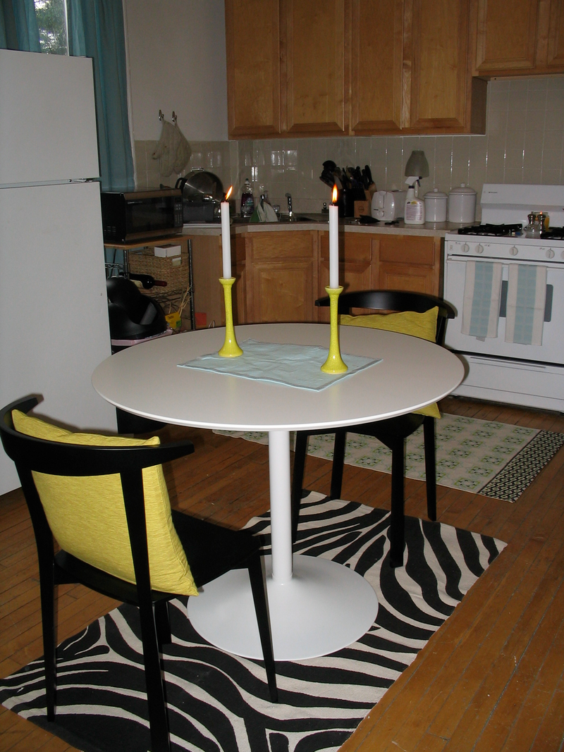 Illustration for article titled Your first apartment